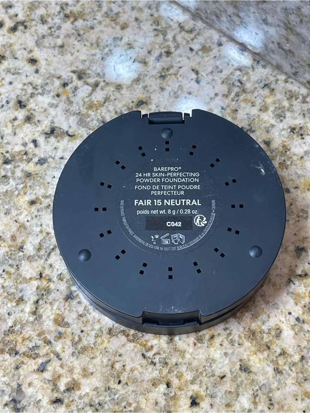 Bare Minerals BarePro 24-hr Skin Perfecting Powder Foundation Fair 15 Neutral